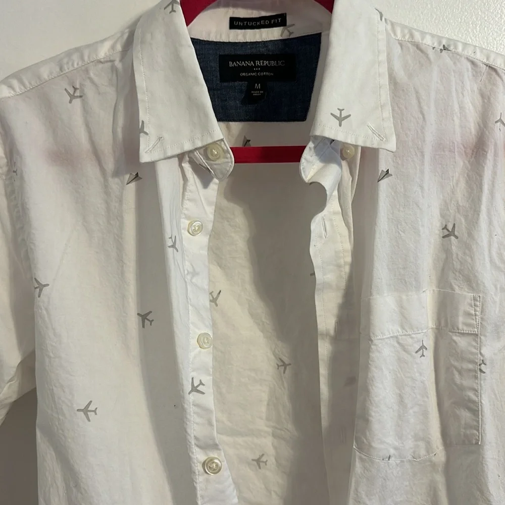 Banana Republic white long sleeve button-down with airplanes size medium